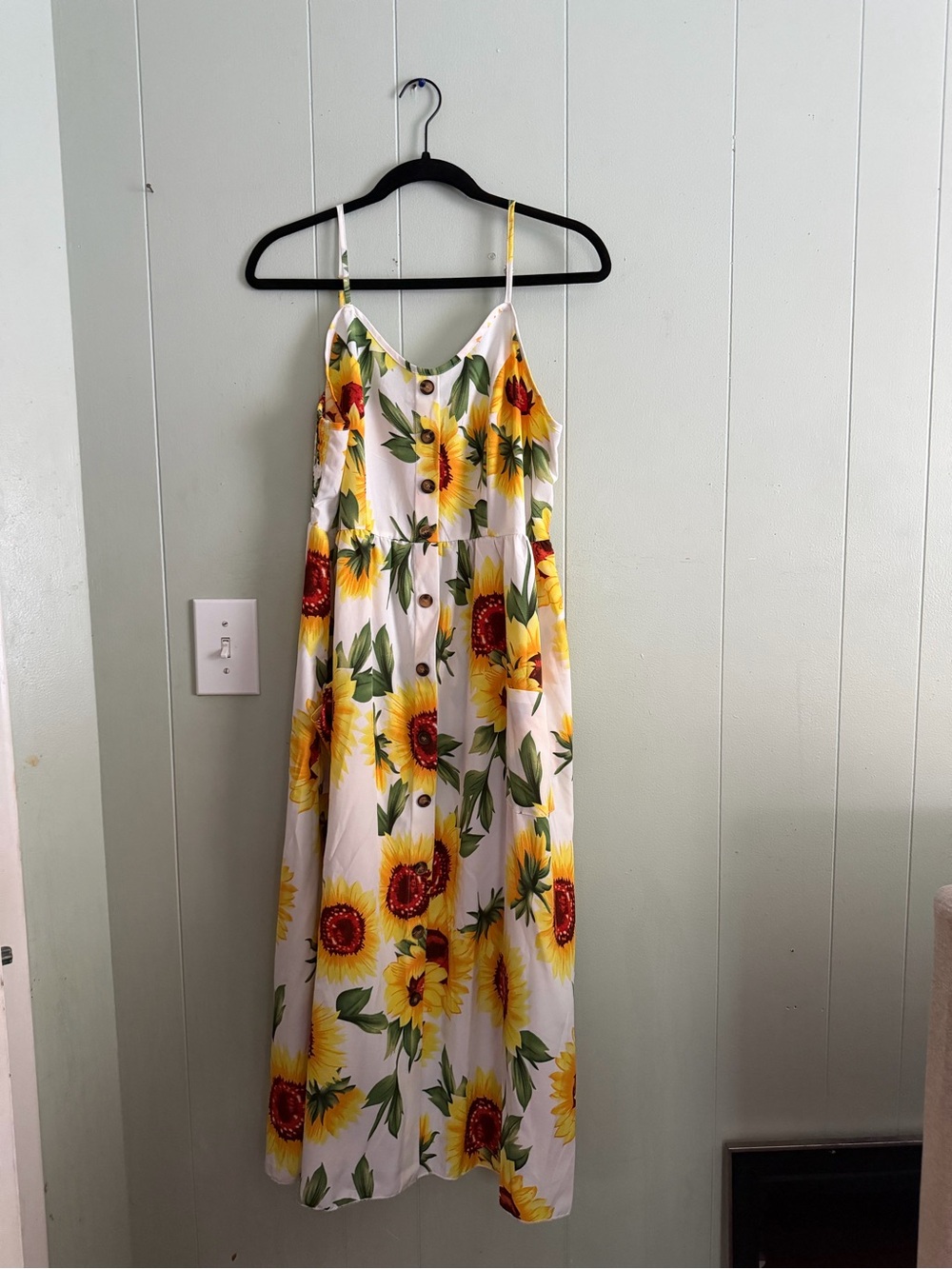 Sunflower Print Button-Front Maxi Dress - White/Yellow  PTP 22” length is 38”